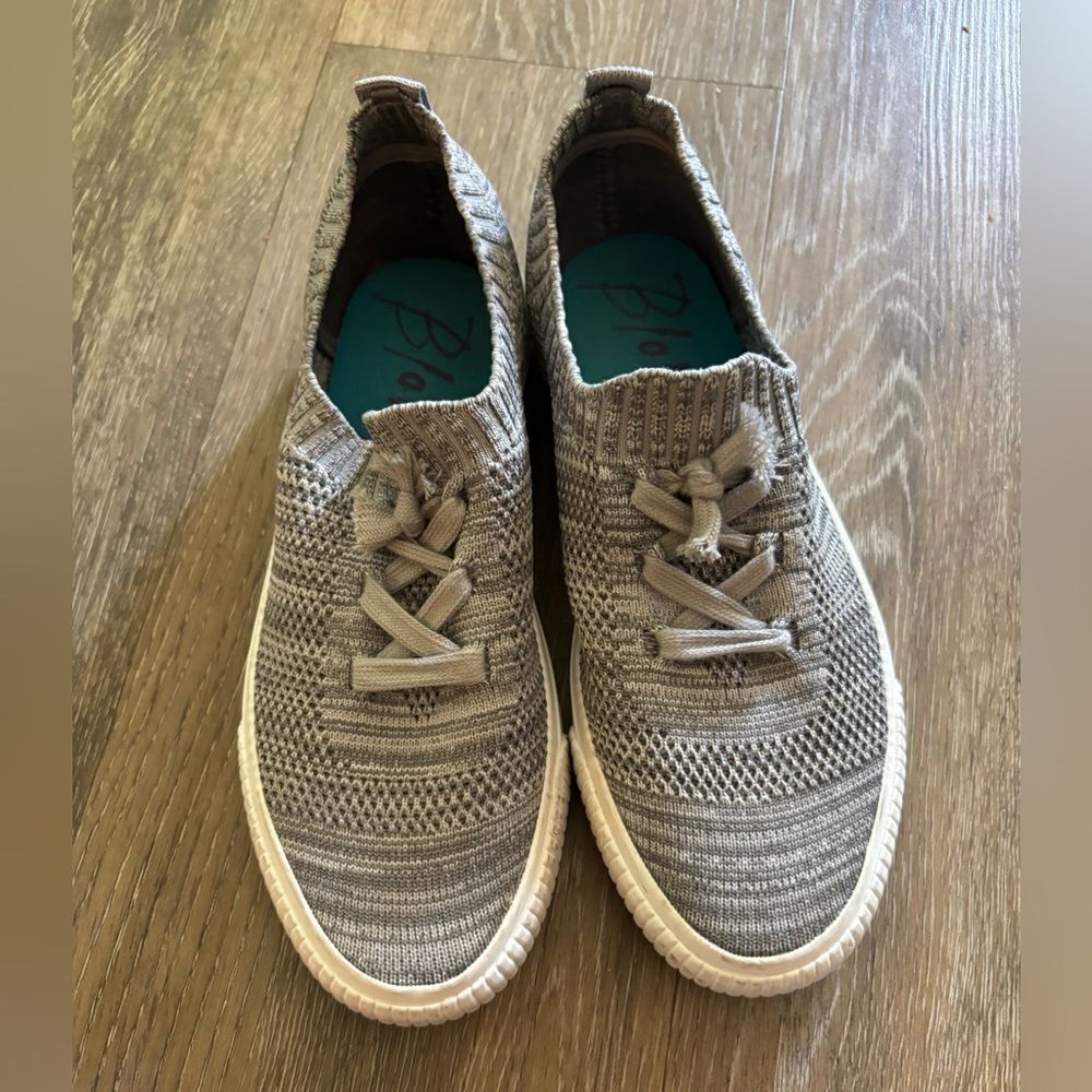 Blowfish Gray Knit Slip-On Sneakers Sz 6.5